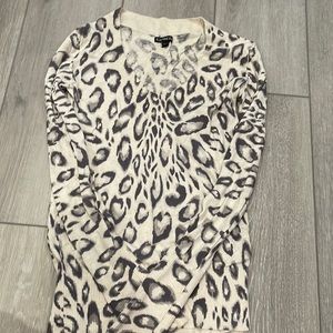 EXPRESS gray cheetah v-neck sweater